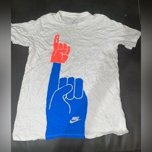 Nike Boys XL Graphic Tee White “Foam Finger” Hand Print